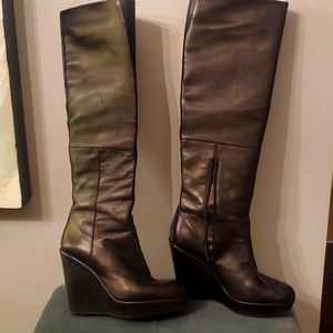 DESIGNER/STUART WEITZMAN OVER THE KNEE WEDGE BOOTS